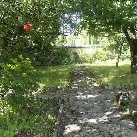Le Grand Jardin Bed & Breakfast