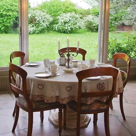Le Grand Jardin Bed & Breakfast
